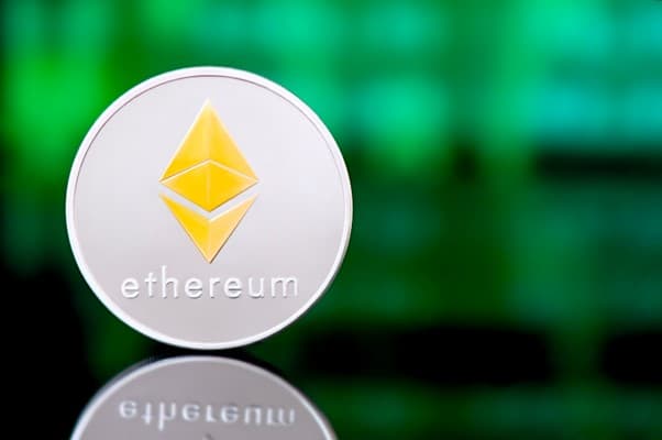 Tradecurve Markets (TCRV) steigt um 200 %, Ethereum (ETH) und Cardano (ADA) verzeichnen Rückgang