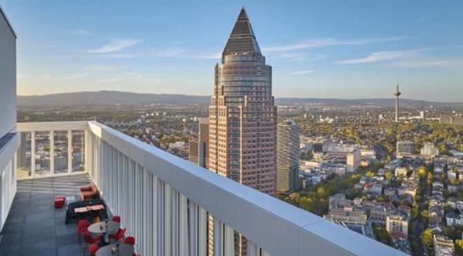 NFT Skybar: Deutschlands höchste Bar ab heute geöffnet